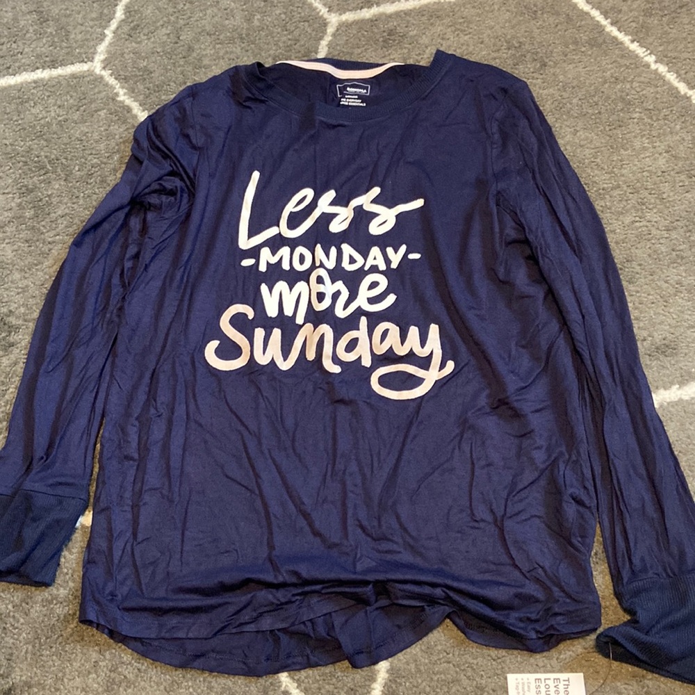 NWT Everyday Lounge Essentials long sleeve tee